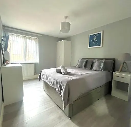 Modern Apartment In The Heart Of Kensington